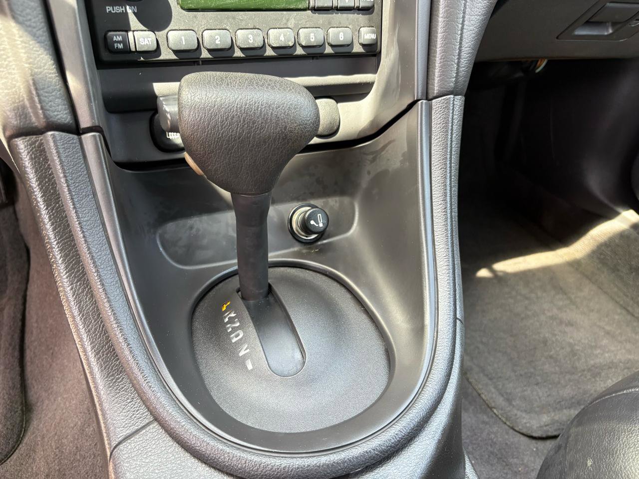 Used 2004 Ford Mustang 2dr CONVERTIBLE V6 image 39