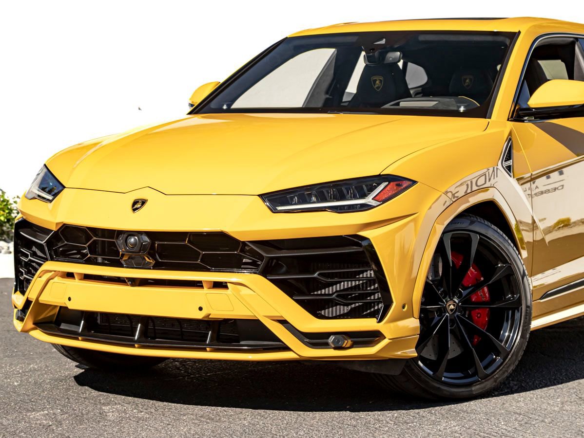 Used 2021 Lamborghini Urus AWD/4WD image 2