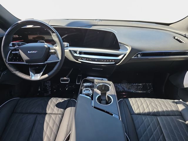 Used 2026 Cadillac Lyriq V image 10
