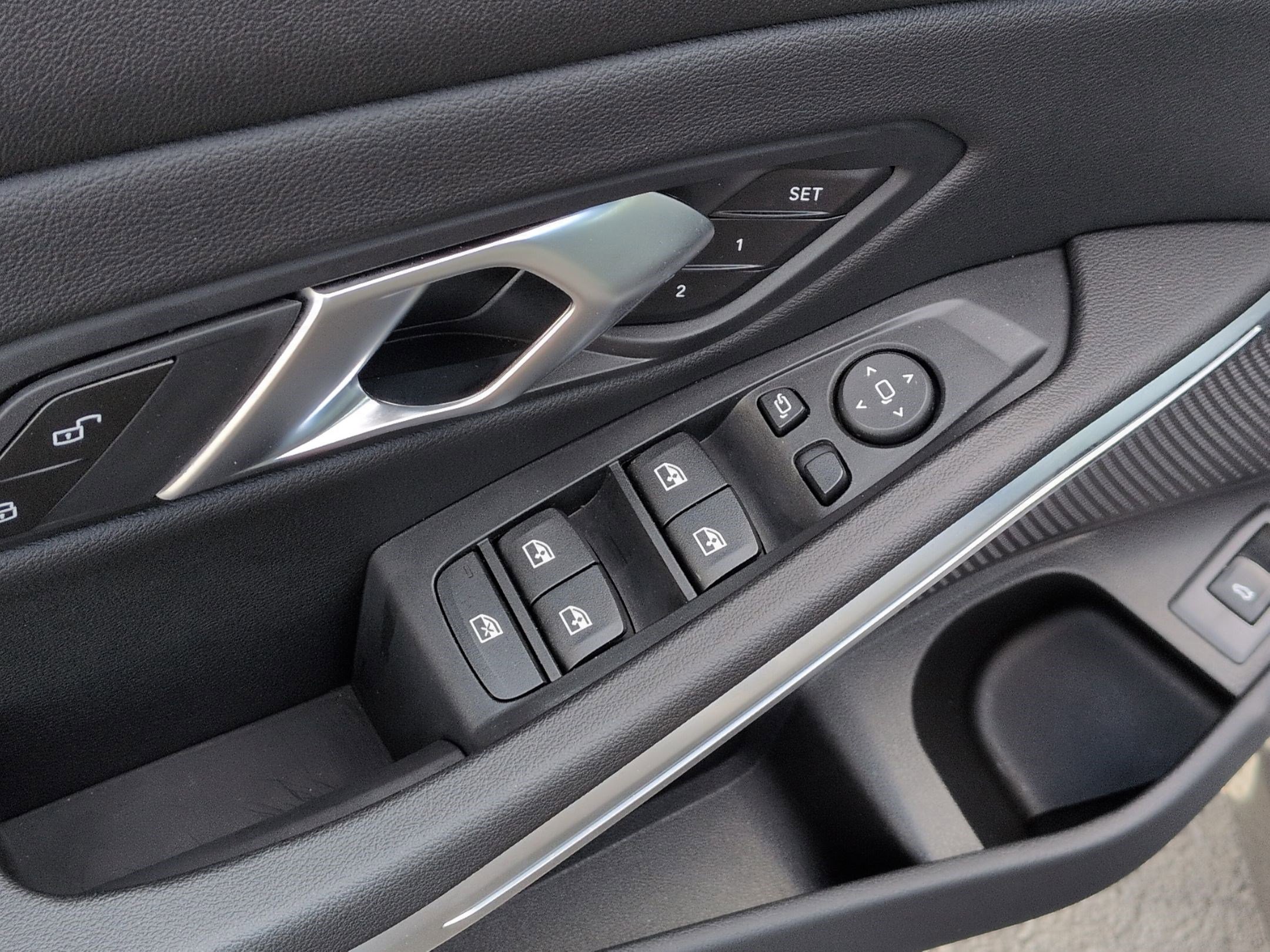 Certified 2024 BMW 330i Sedan w/ Convenience Package image 15