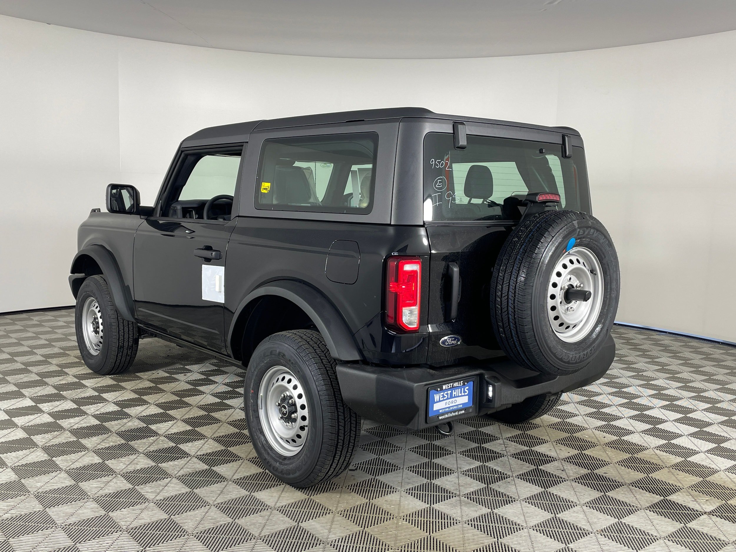 New 2025 Ford Bronco 2-Door AWD/4WD image 5