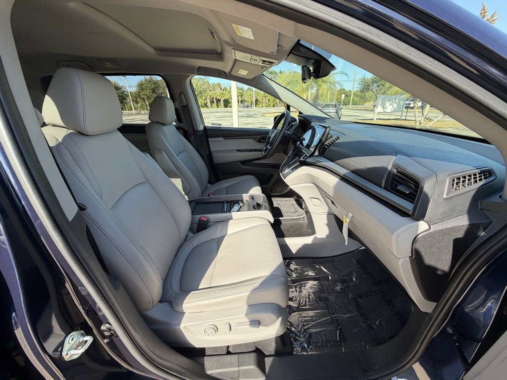 Certified 2024 Honda Odyssey EX-L image 32