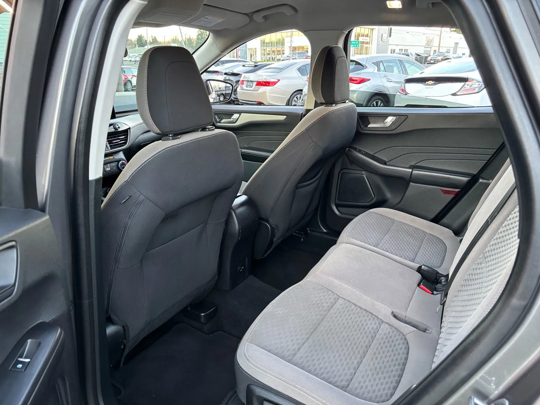 Used 2021 Ford Escape SE image 20