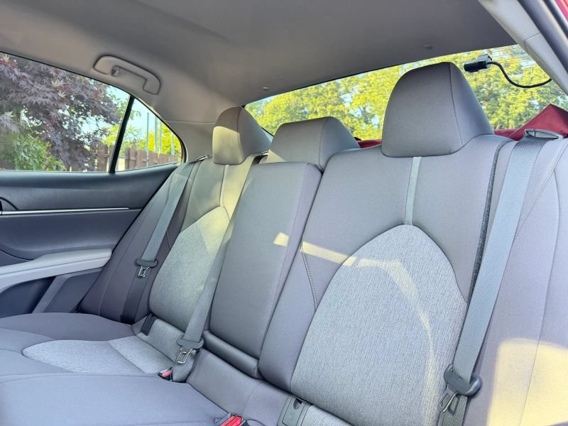 Used 2021 Toyota Camry LE AWD/4WD image 15