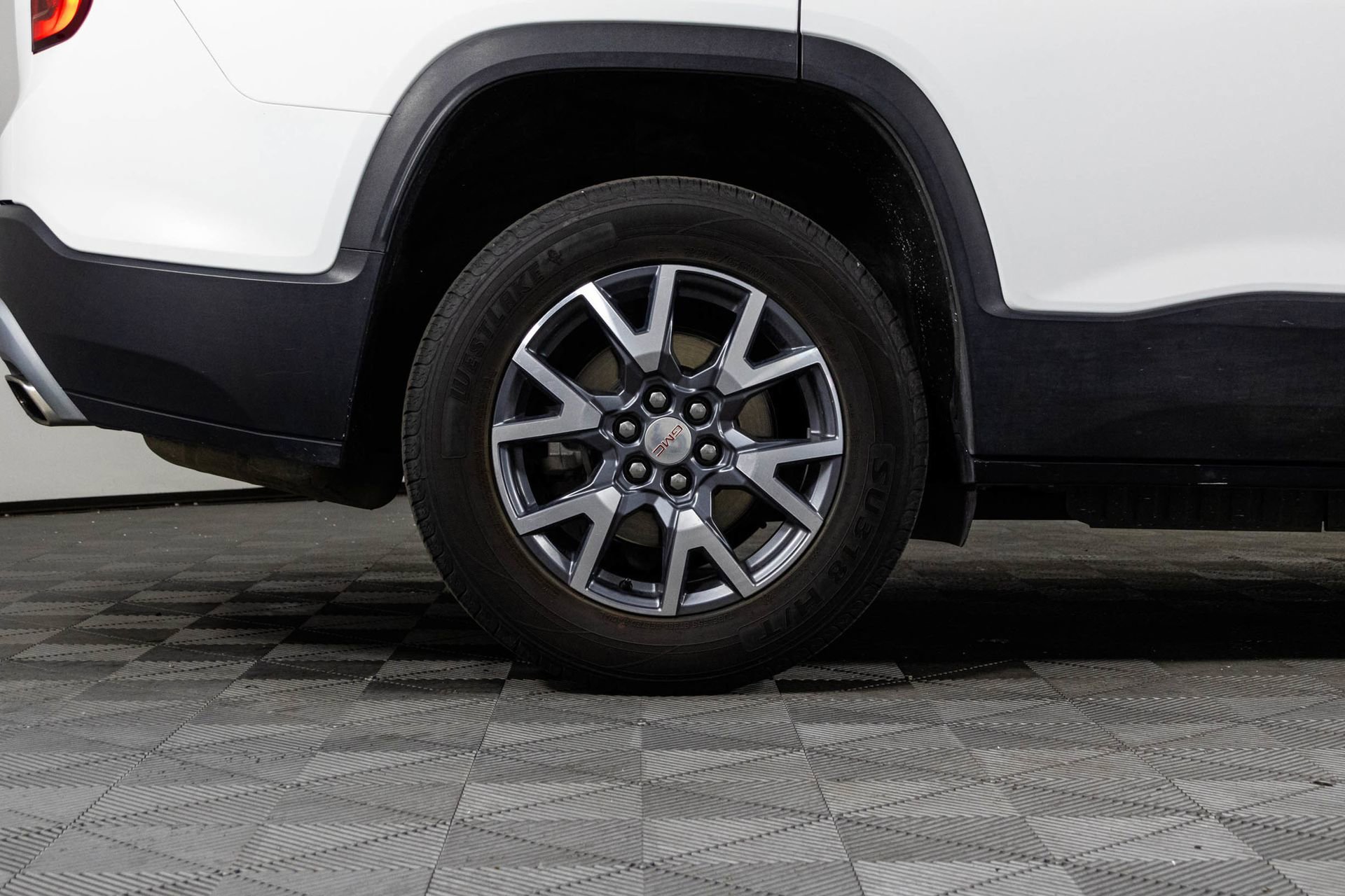 Certified 2023 GMC Acadia SLT image 44