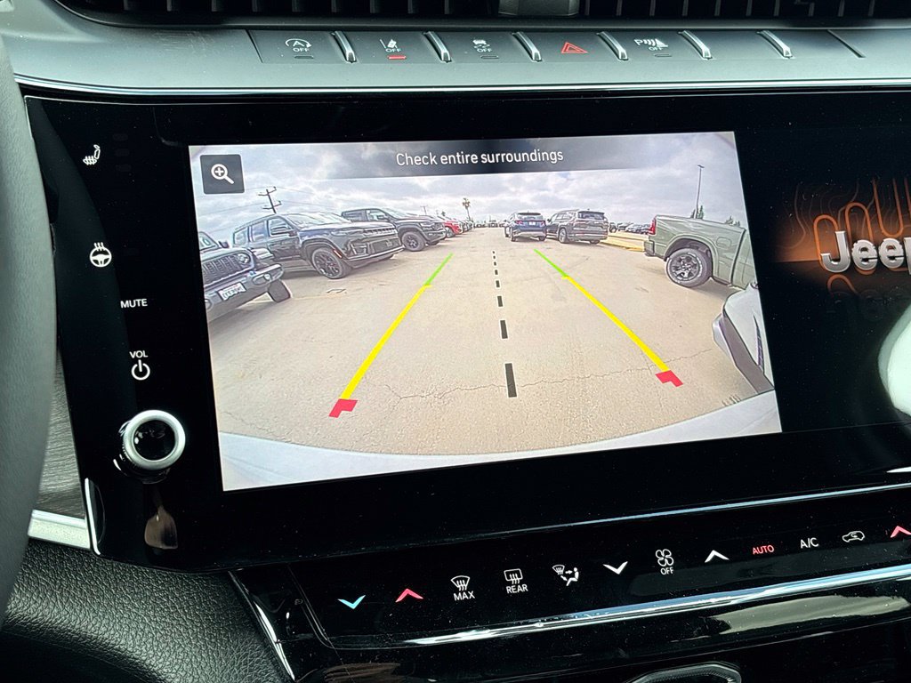 New 2027 Jeep Grand Cherokee Altitude AWD/4WD image 15