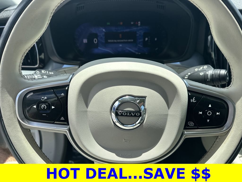 Used 2024 Volvo XC60 B5 Core AWD/4WD image 19