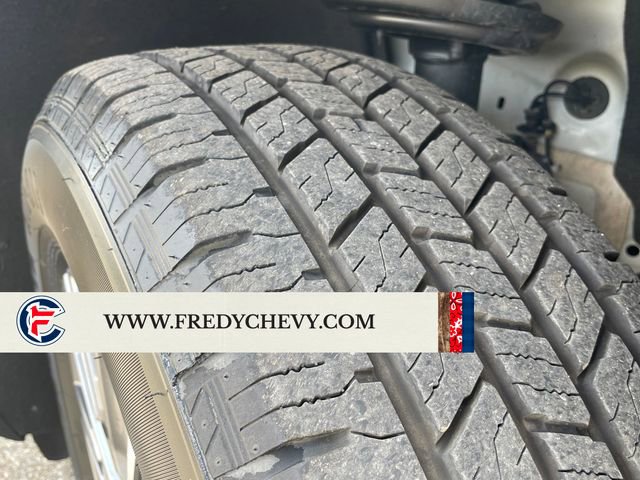 Used 2025 Chevrolet Traverse LT FWD image 27