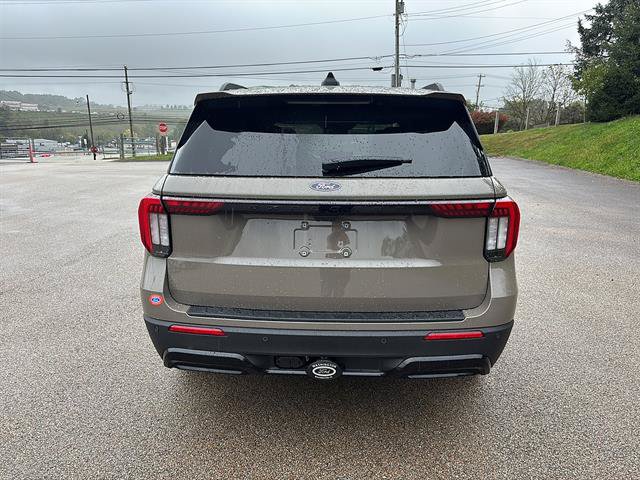 New 2027 Ford Explorer ST-Line w/ Premium Package AWD/4WD image 3