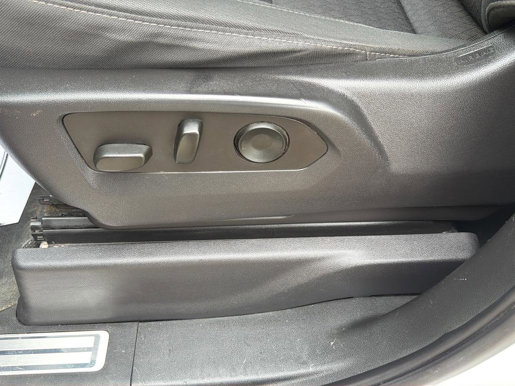 Used 2023 Chevrolet Silverado 1500 LT Trail Boss w/ Protection Package image 15