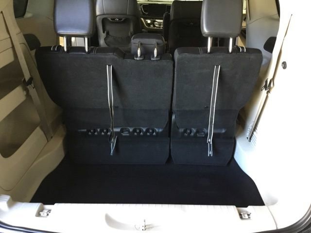 Used 2022 Chrysler Pacifica Touring-L image 46