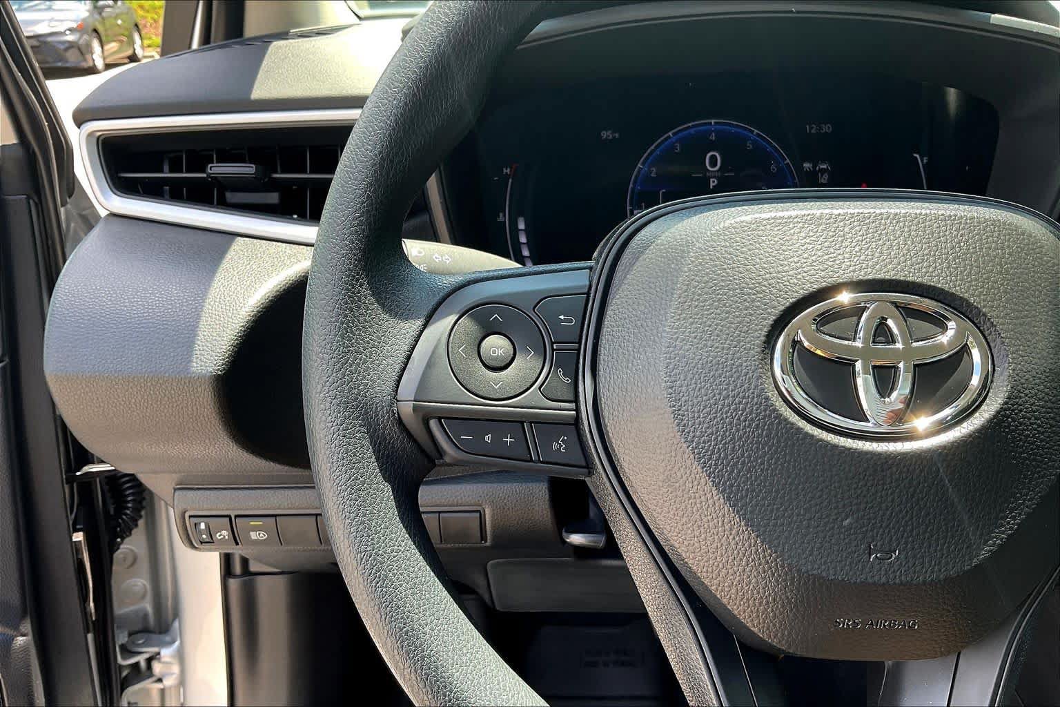 Used 2026 Toyota Corolla LE FWD image 23