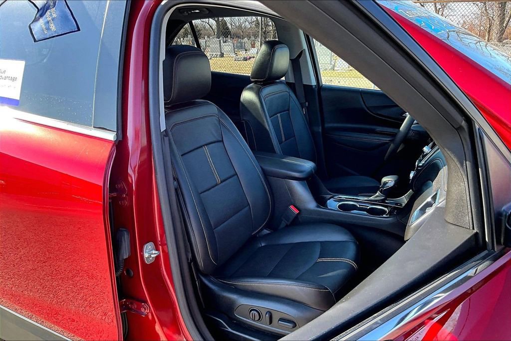 Used 2022 Chevrolet Equinox Premier AWD/4WD image 7