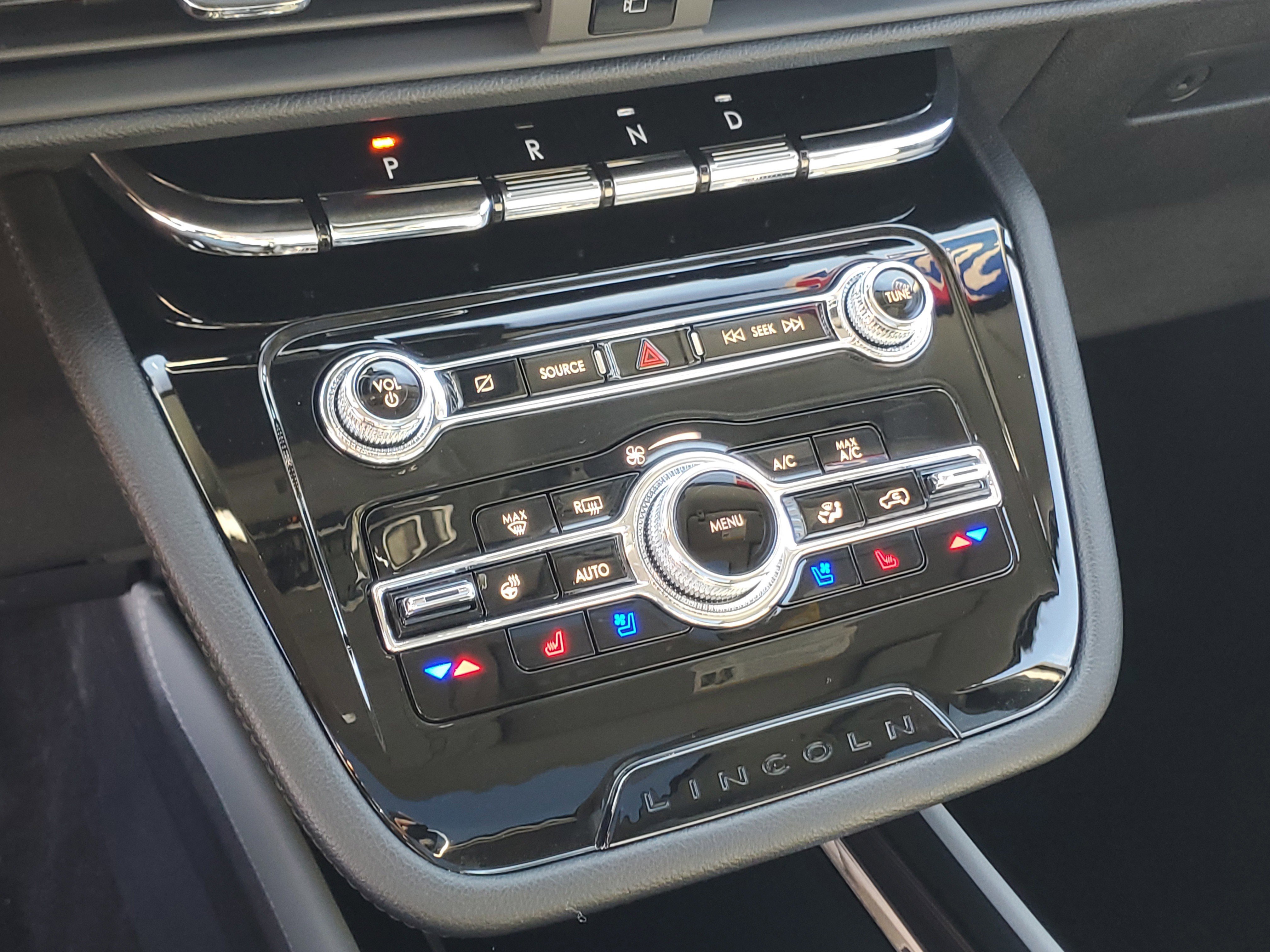 Certified 2022 Lincoln Corsair AWD w/ Premium Package image 18