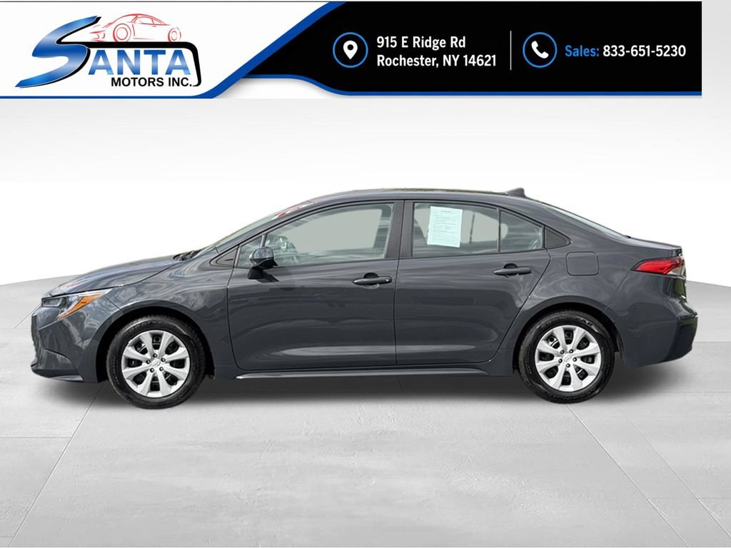 Used 2024 Toyota Corolla LE FWD image 5