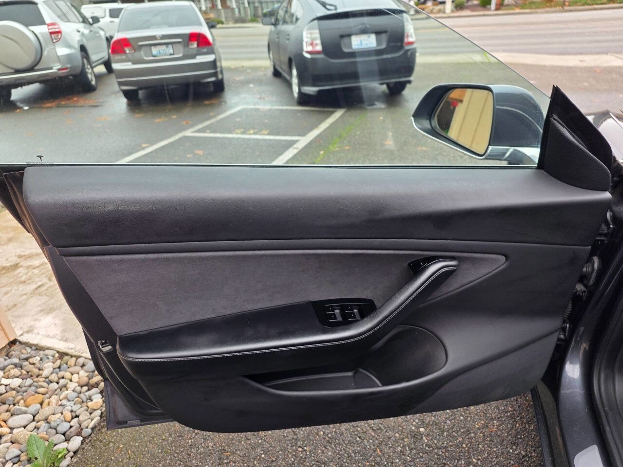 Used 2018 Tesla Model 3 Mid Range image 14