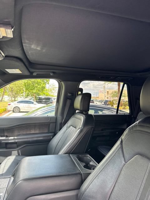 Used 2019 Ford Expedition Limited w/ Equipment Group 301A RWD image 9