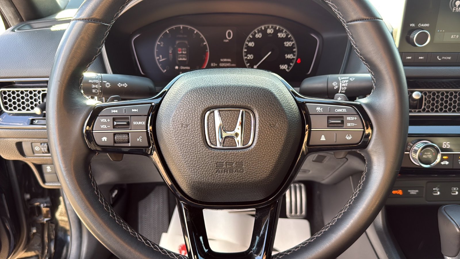 Used 2025 Honda Civic Sport image 9