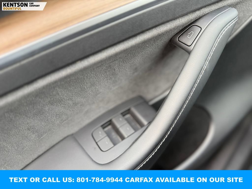 Used 2023 Tesla Model Y Long Range image 17