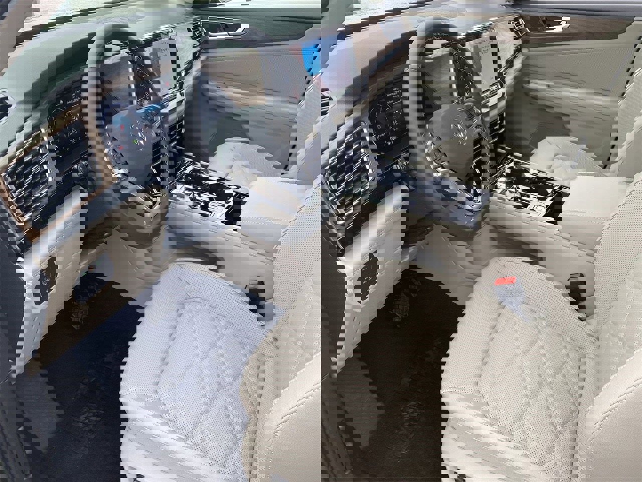 New 2026 Volkswagen Atlas SE image 14