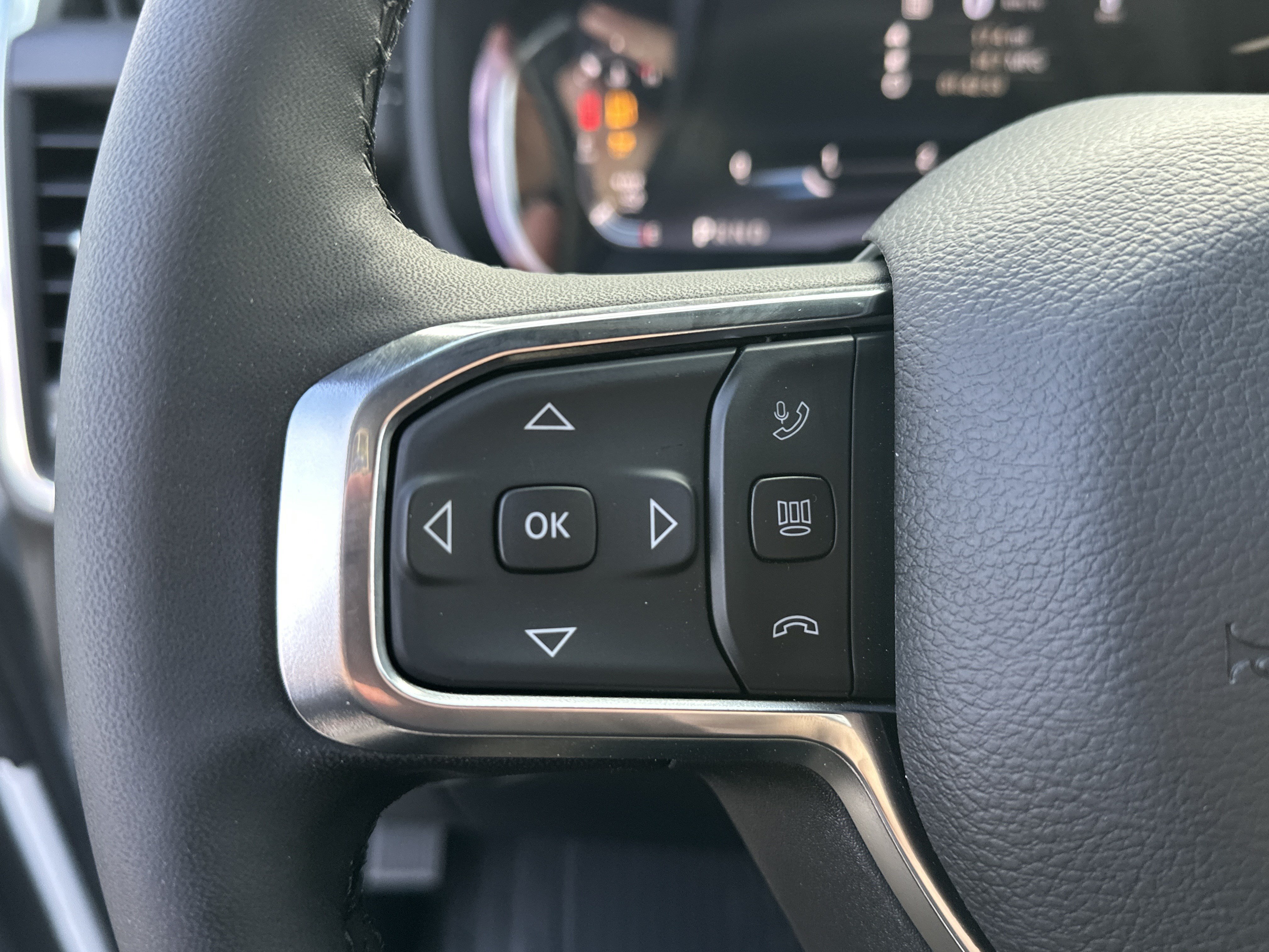 New 2026 RAM 2500 Laramie w/ Sport Appearance Package AWD/4WD image 19