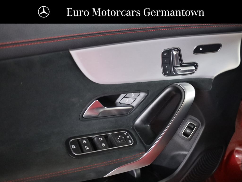 Used 2023 Mercedes-Benz CLA 250 4MATIC image 10