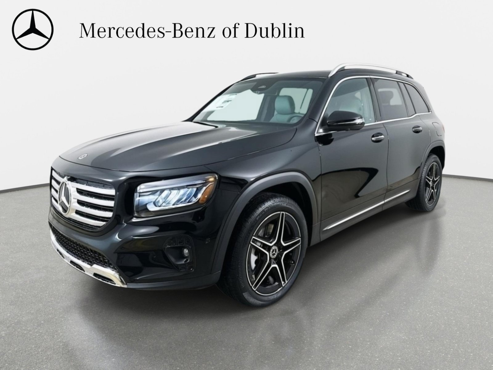Used 2026 Mercedes-Benz GLB 250 4MATIC image 1