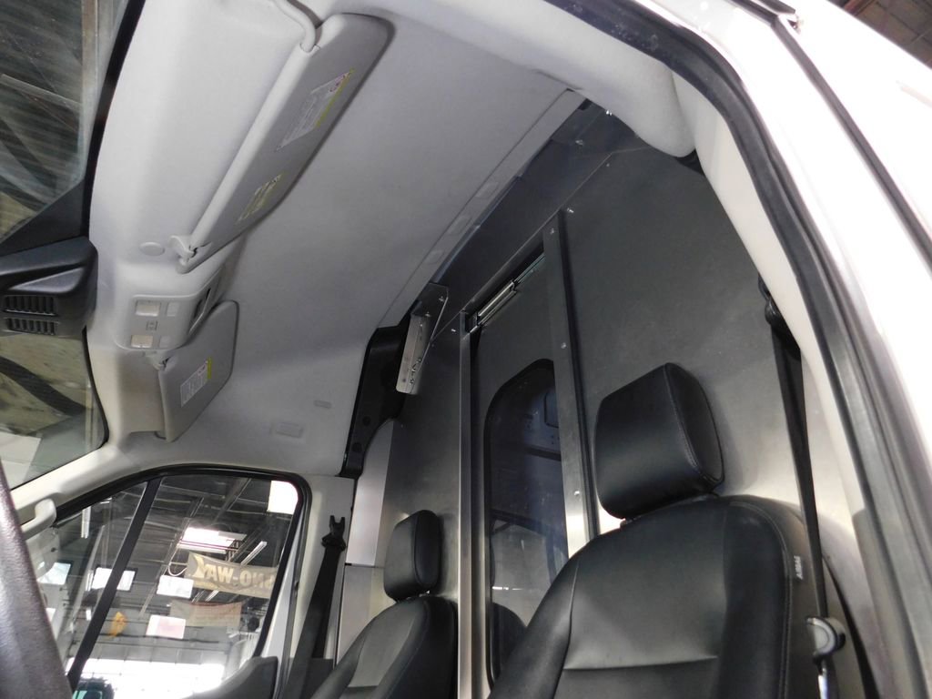 Used 2022 Ford Transit 250 AWD image 49
