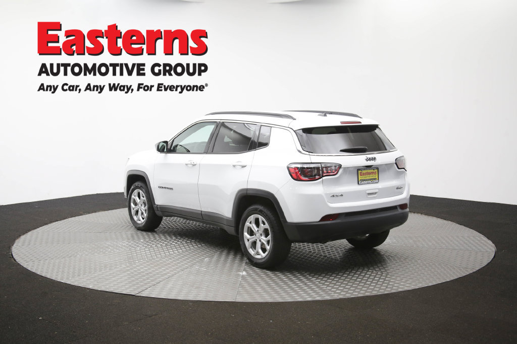 Used 2024 Jeep Compass Latitude AWD/4WD image 65