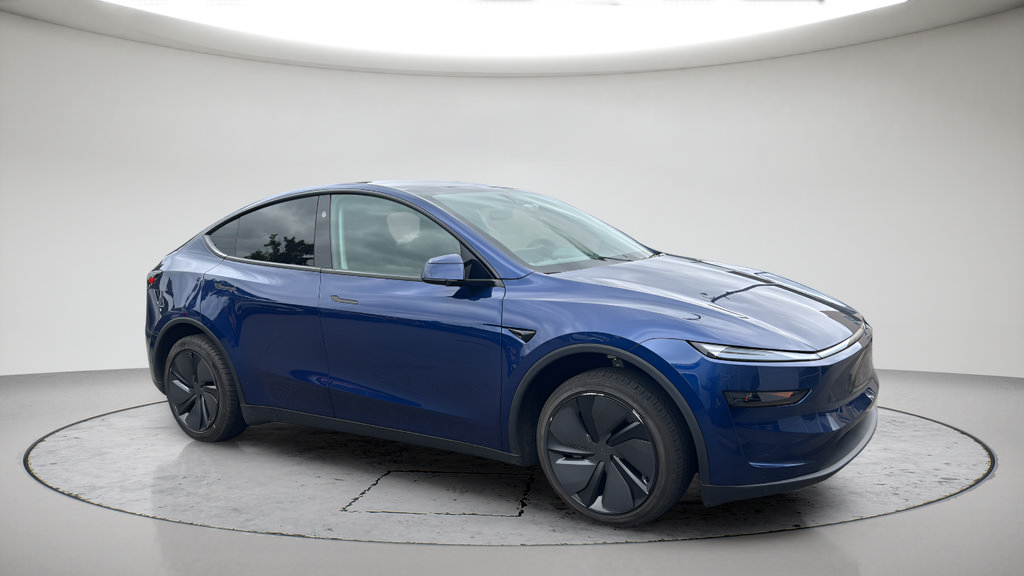 Used 2026 Tesla Model Y Long Range RWD image 3