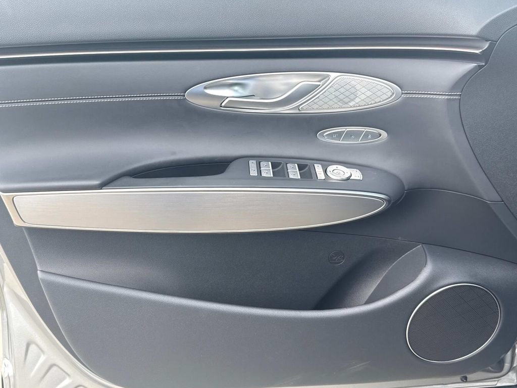 New 2027 Genesis GV70 2.5T Select AWD/4WD image 20