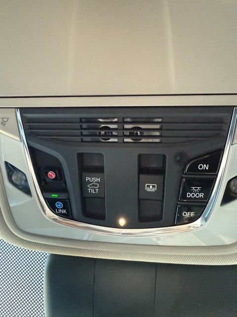 Certified 2019 Acura RDX AWD w/ Advance Package image 42