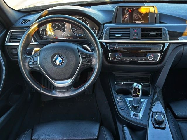 Used 2017 BMW 330e image 10