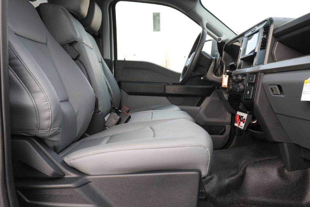 New 2026 Ford F550 2WD Regular Cab Super Duty w/ Snow Plow Prep Package image 33