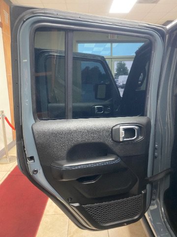 Used 2024 Jeep Wrangler Unlimited Rubicon 4xe AWD/4WD image 9