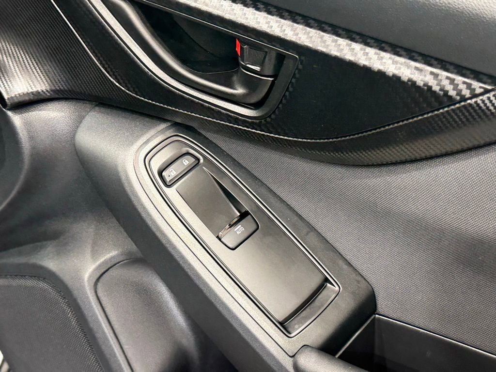 Used 2021 Subaru Crosstrek 2.0i Premium image 22