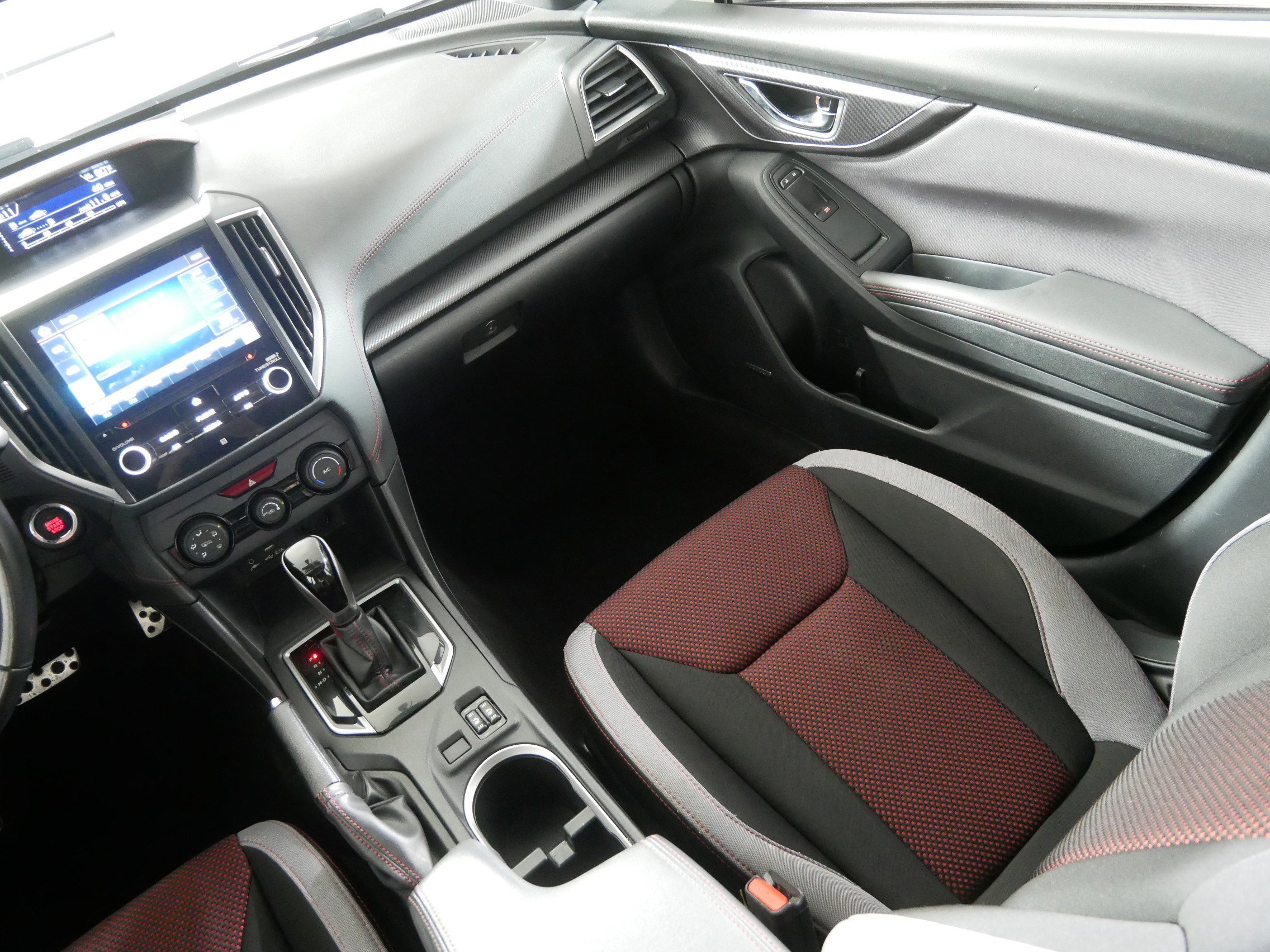 Used 2022 Subaru Impreza 2.0i Sport image 11