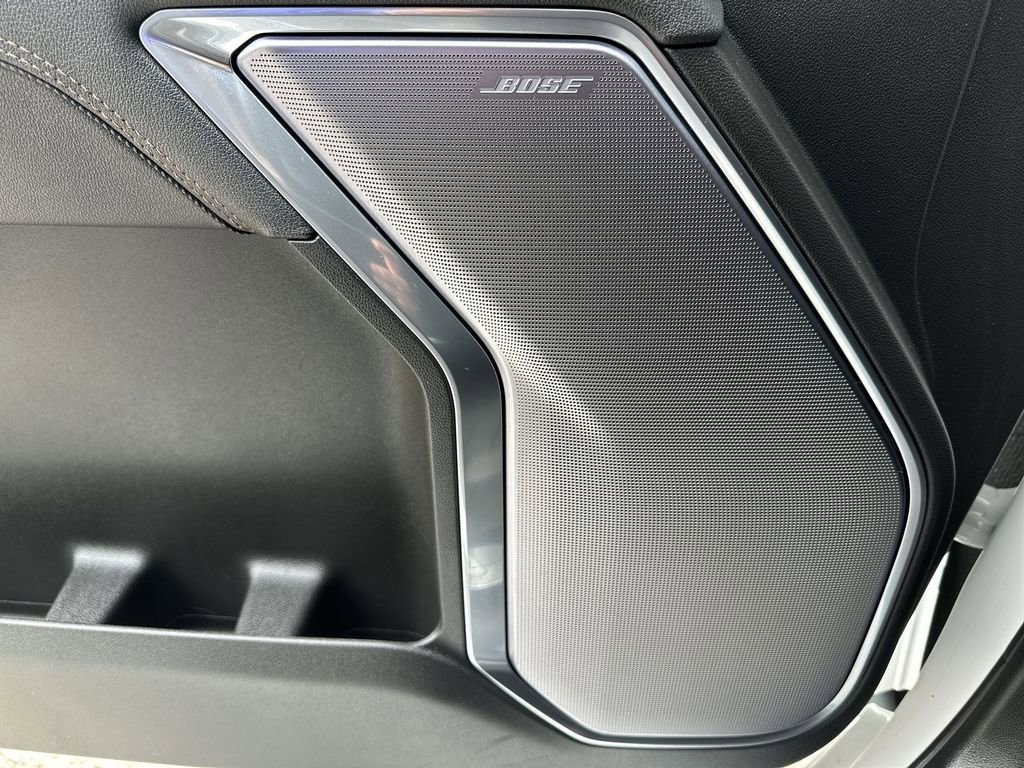 Used 2025 Chevrolet Silverado 1500 High Country image 32