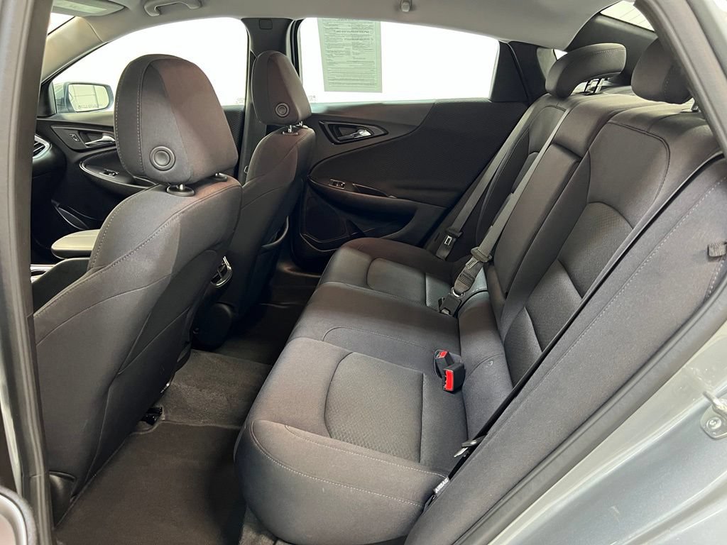 Used 2025 Chevrolet Malibu LT FWD image 28