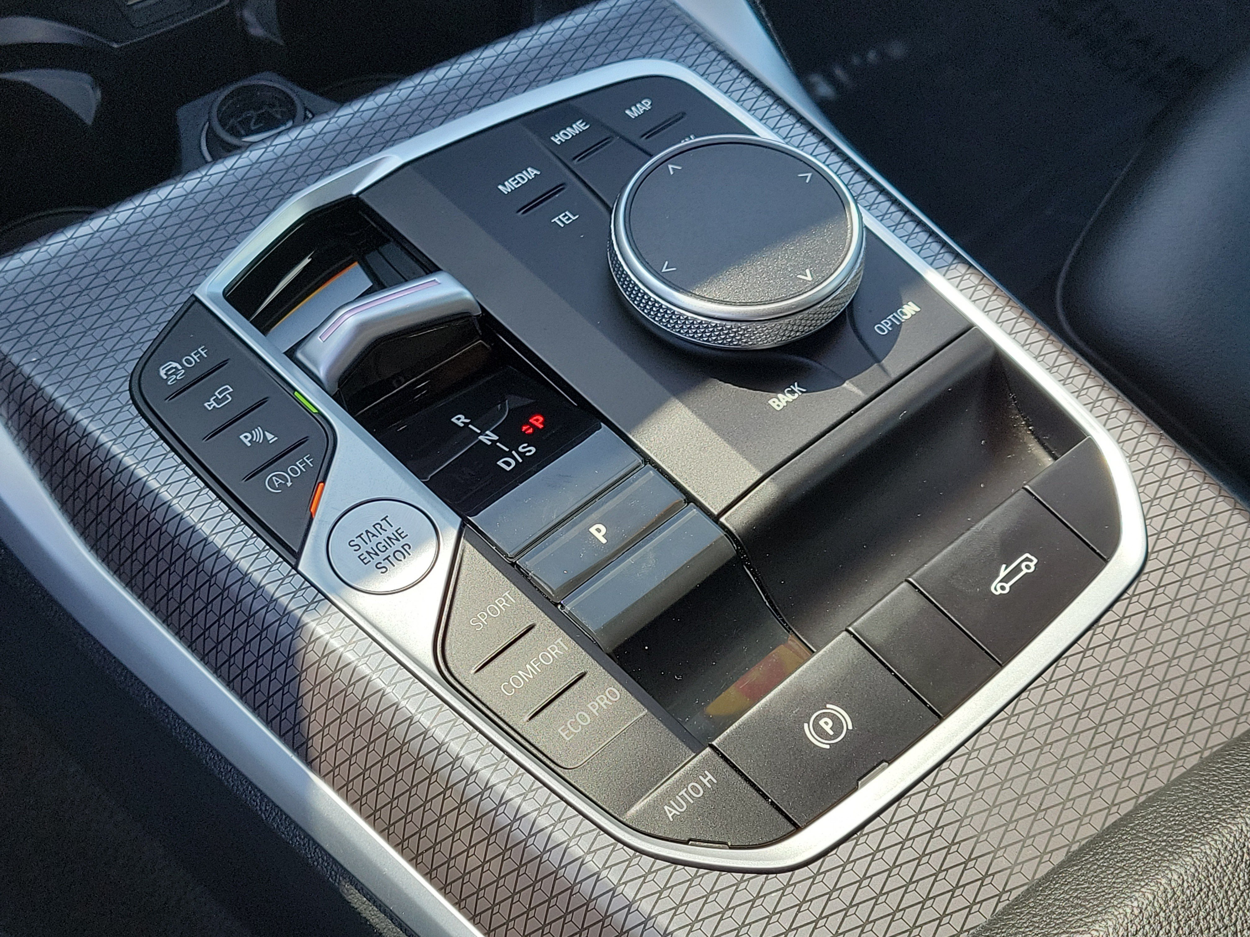 Used 2026 BMW M440i Convertible RWD image 25