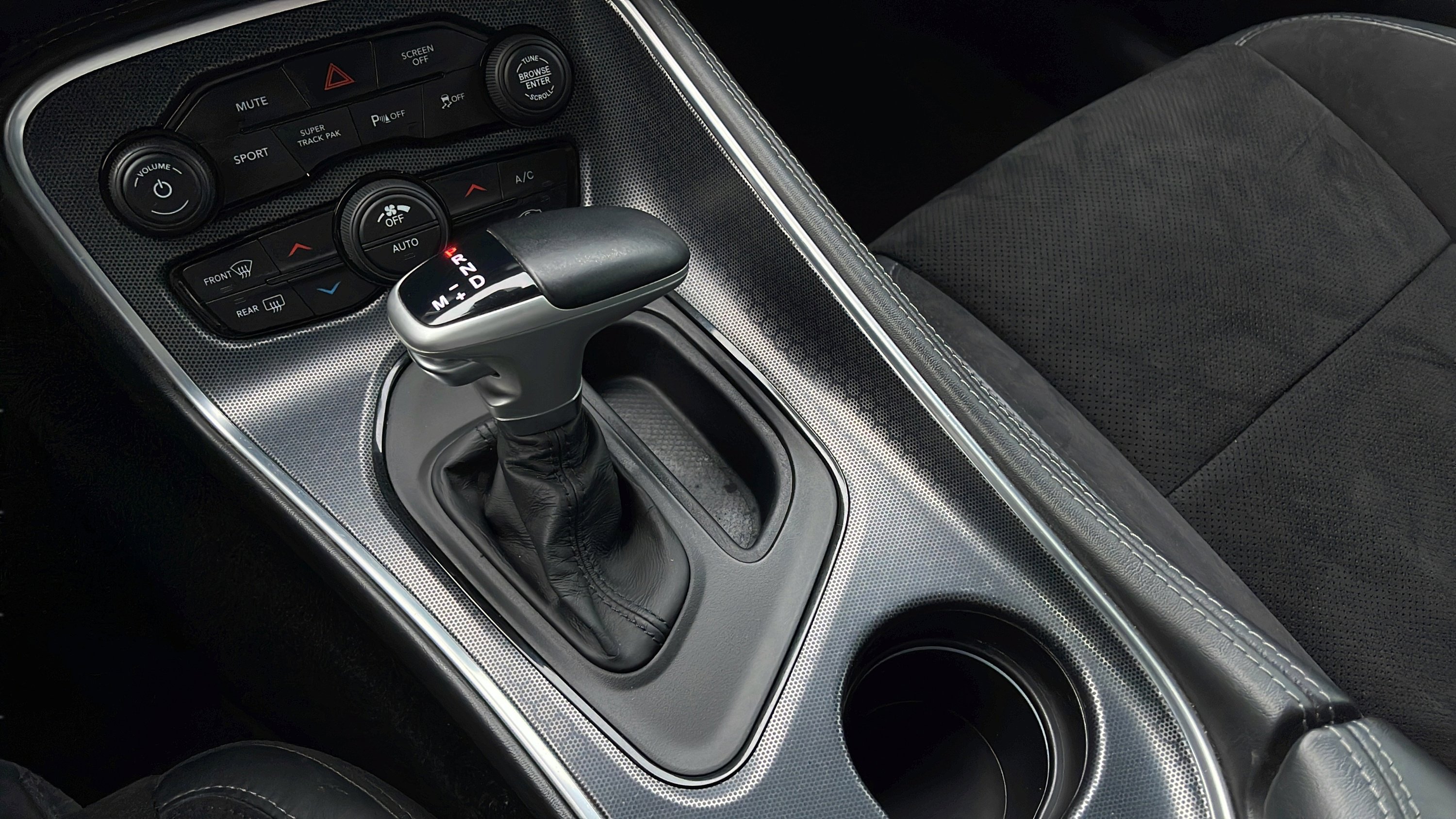 Used 2018 Dodge Challenger GT w/ GT Interior Package image 14