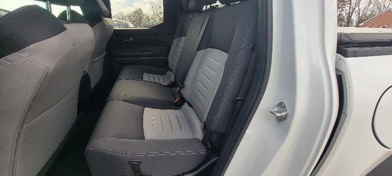 Used 2025 Toyota Tacoma TRD Off-Road image 9