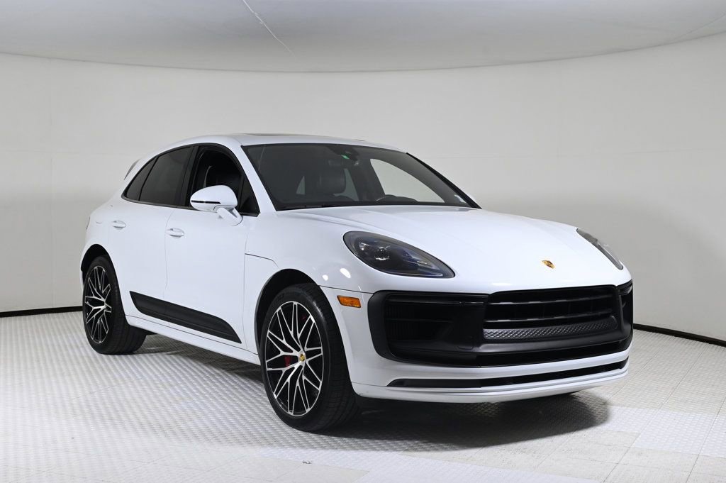 Certified 2022 Porsche Macan GTS image 9