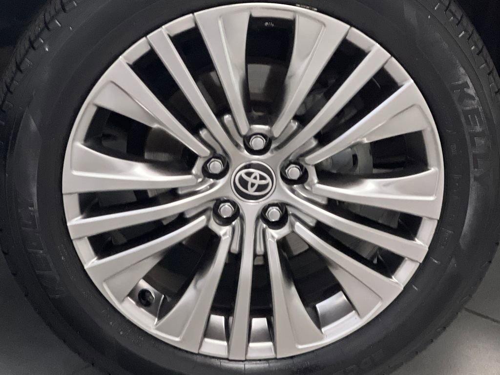 Used 2022 Toyota Venza Limited AWD/4WD image 63