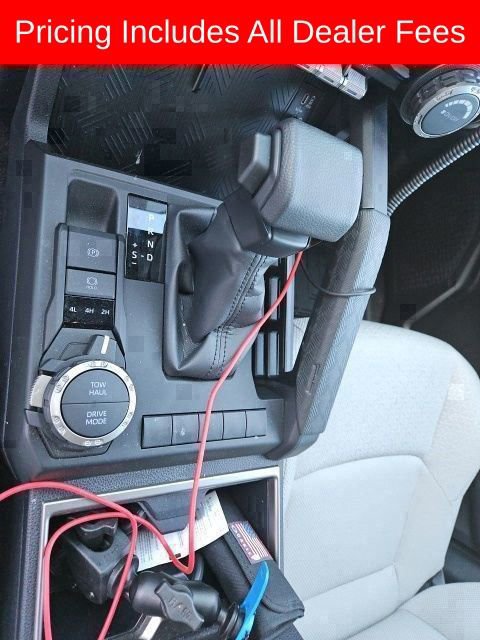 Used 2025 Toyota 4Runner SR5 AWD/4WD image 16
