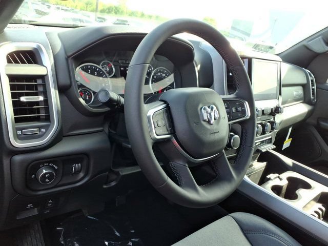 New 2026 RAM 1500 Big Horn AWD/4WD image 6