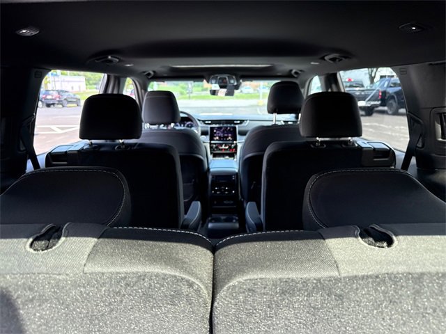 New 2025 Jeep Grand Cherokee L Laredo w/ Luxury Tech Group I image 32