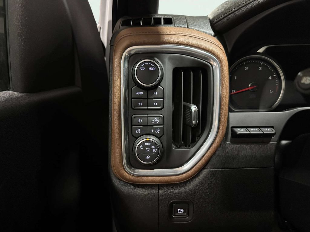 Used 2023 Chevrolet Silverado 2500 High Country w/ Z71 Off-Road Package AWD/4WD image 19