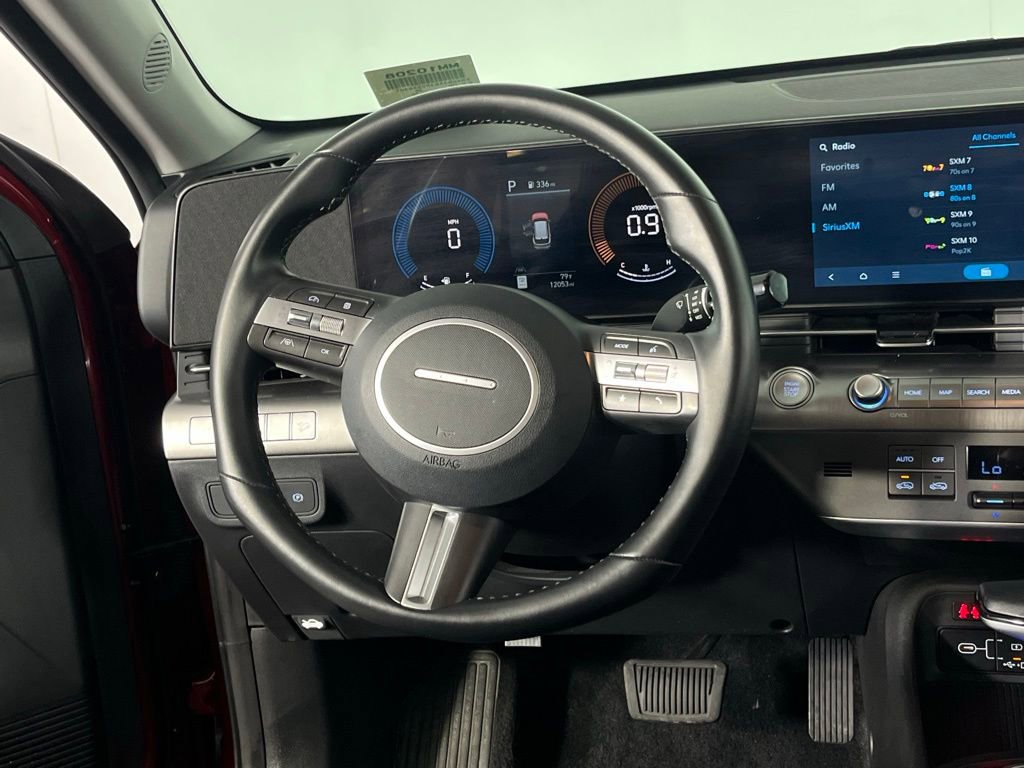 Used 2025 Hyundai Kona SEL image 21