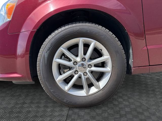 Used 2019 Dodge Grand Caravan SXT FWD image 13